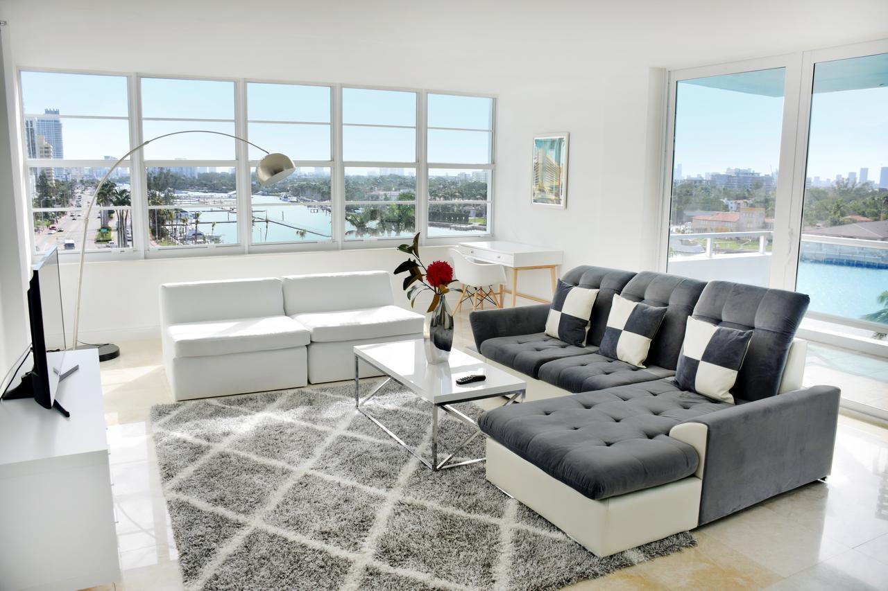 Ocean Beach Apartments マイアミビーチ エクステリア 写真